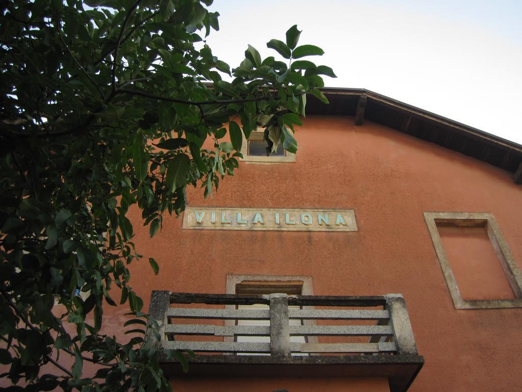 Guest House Ilona Pula Extérieur photo